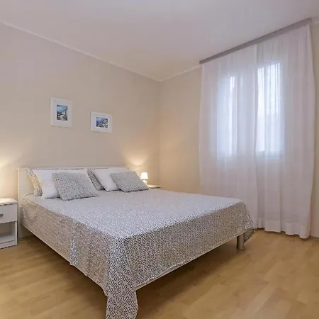 Holiday home Marlena Mit Pool